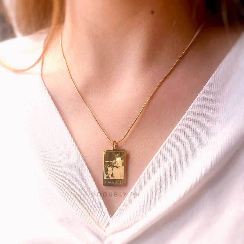 Personalized Photo Engraved Portrait Necklace | Doubly PH