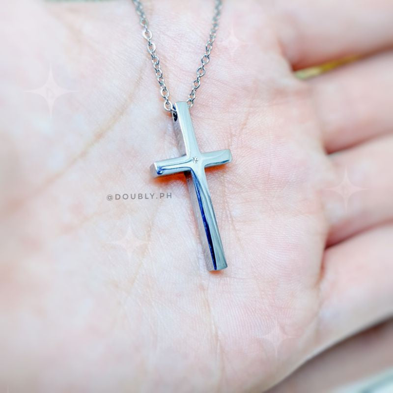 Personalized Minimalist 3D Cross Necklace | Doubly PH